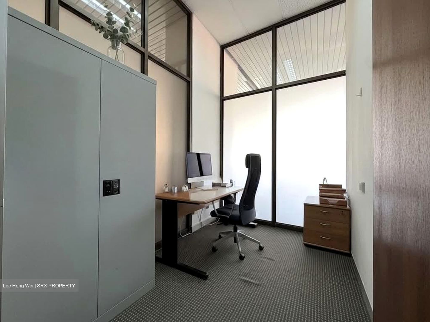 Kensington Park Condominium (D19), Office #580623431